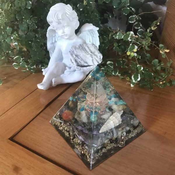 Orgonite Pyramide - Chrysocolle – Image 2
